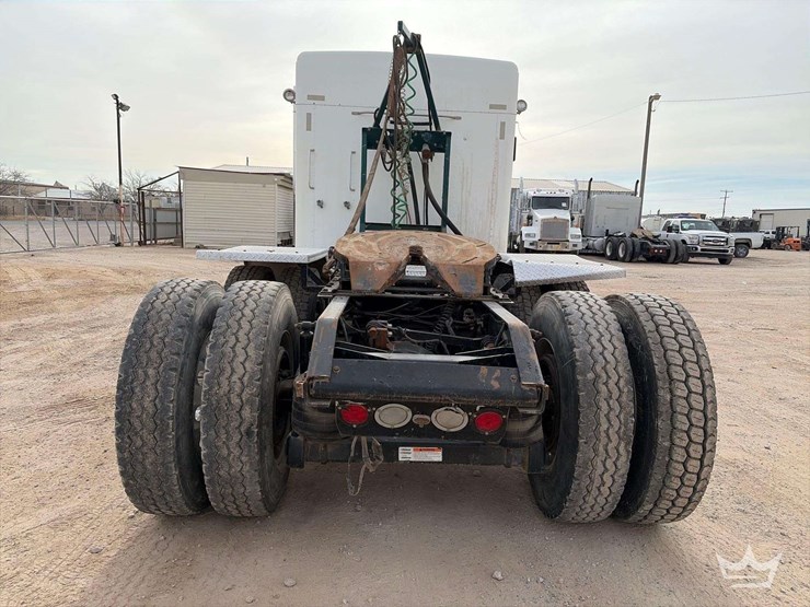 2012-kenworth-t800-image-30