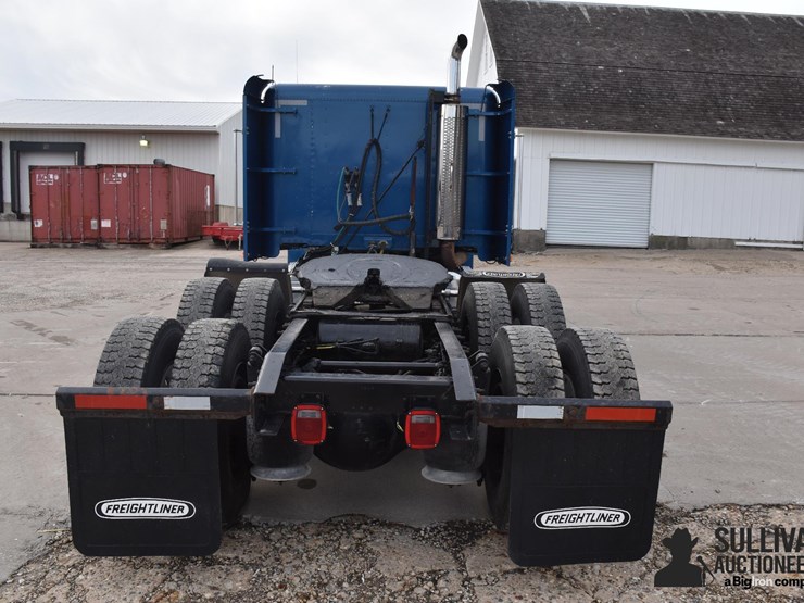 1998-freightliner-fld120-image-6