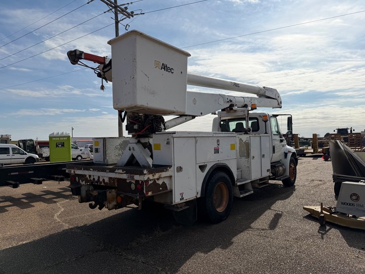 2008-international-durastar-4300-image-5