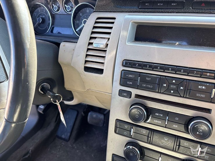 2011-ford-flex-image-15