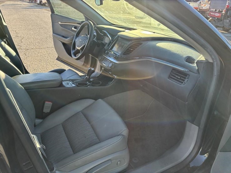 2018-chevrolet-impala-sedan-image-9