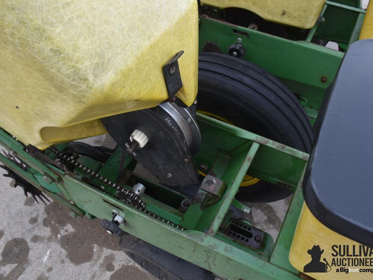 john-deere-7000-image-19
