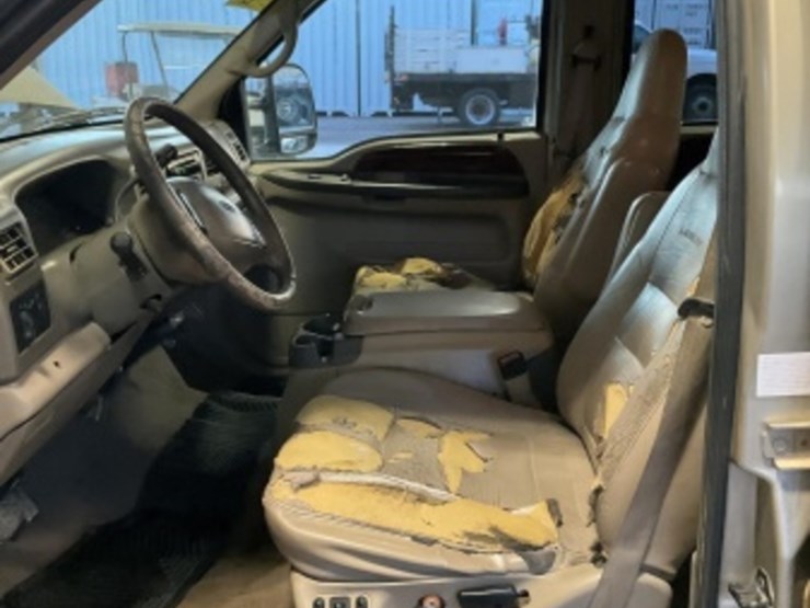 2001-ford-f250-image-24