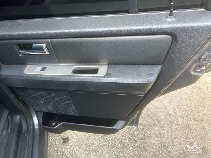 2016-ford-expedition-image-22