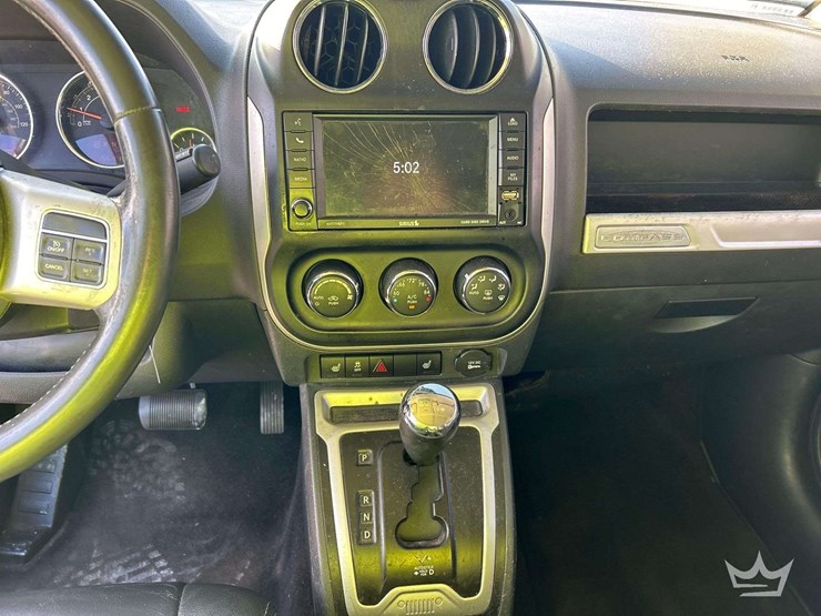 2014-jeep-compass-image-18