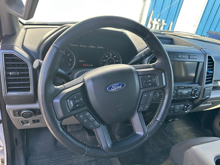 2019-ford-f150-image-43