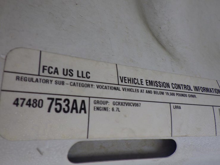 2016-dodge-3500-image-12