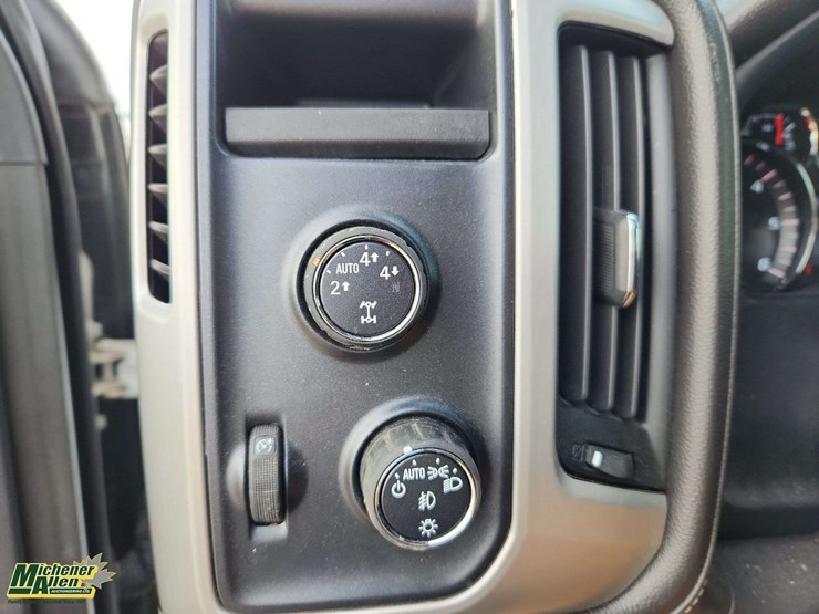 2014-gmc-sierra-1500-image-25