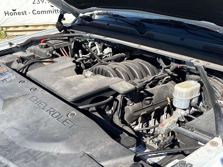 2019-chevrolet-tahoe-image-23