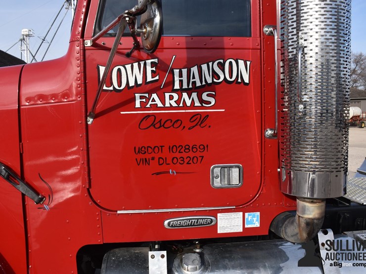 2003-freightliner-fld120-image-14