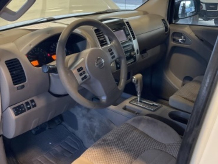 2017-nissan-frontier-image-22