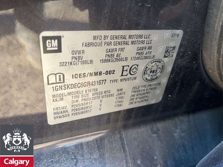 2016-chevrolet-tahoe-image-28