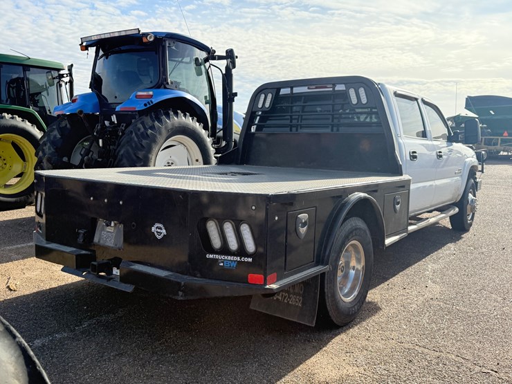 2006-gmc-3500-image-10