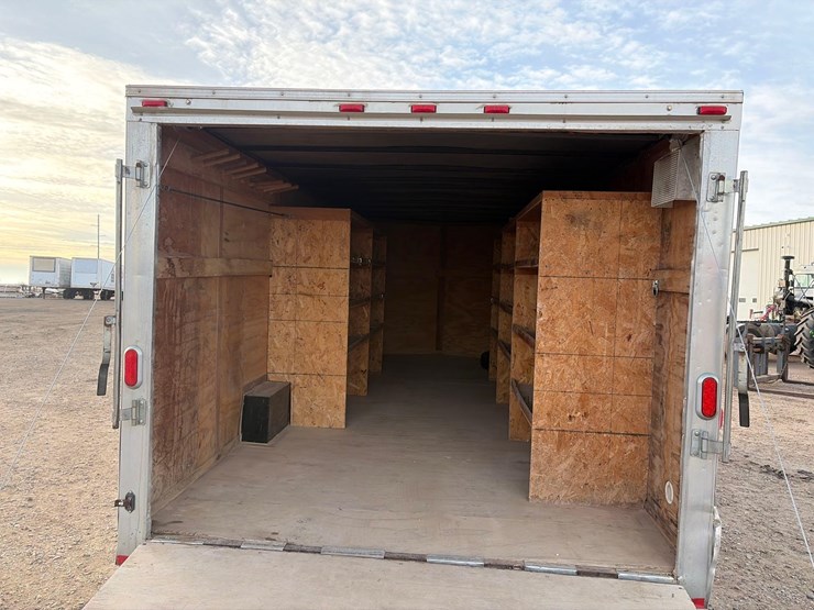 2012-carry-on-enclosed-trailer-image-7