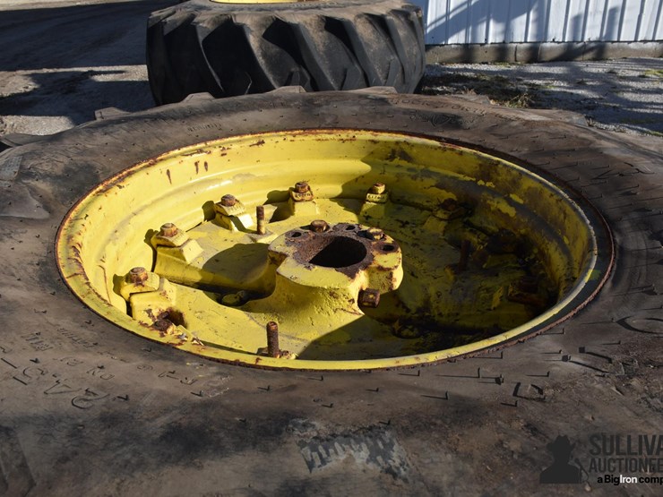 24.5-32-tractor-duals-image-5