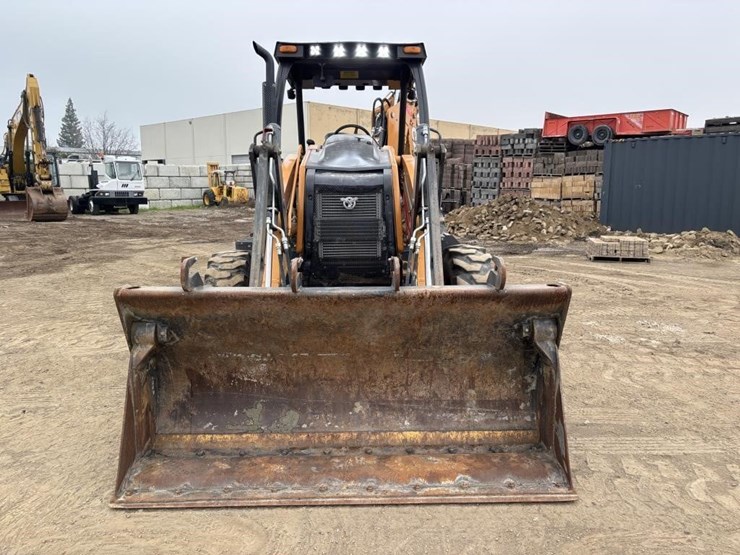 2018-case-580sn-image-6