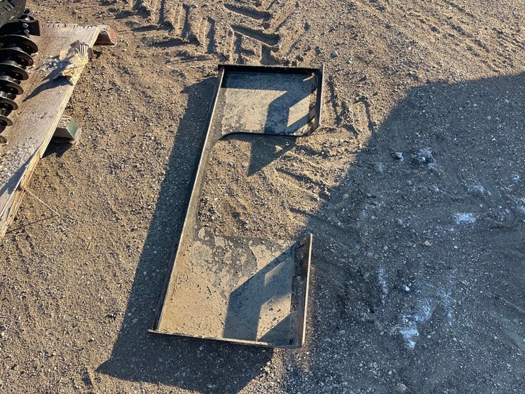skid-steer-plate-image-1