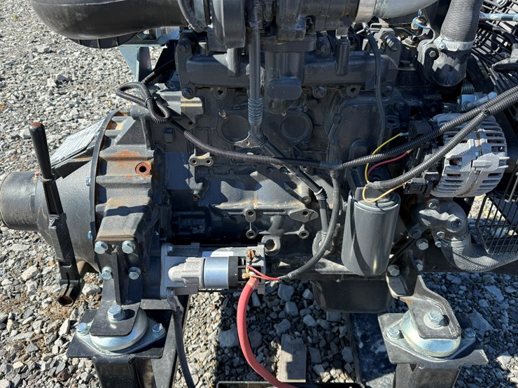 #23-•-unused-fpt-4-cyl-power-unit-1899077-inv#-36095-image-11