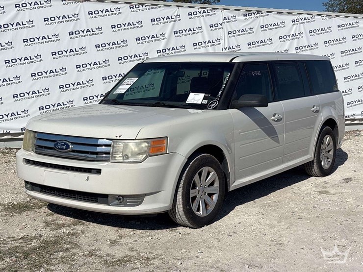 2011-ford-flex-image-1