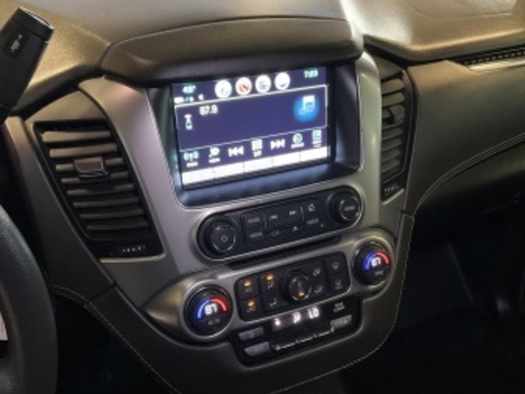 2020-chevrolet-tahoe-image-19