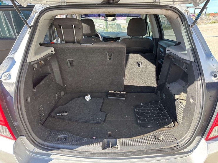 2018-chevrolet-trax-suv-image-18