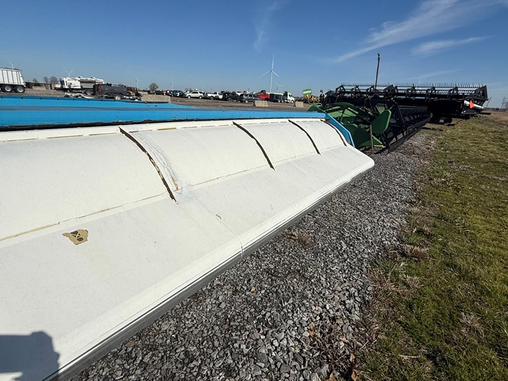 #25671-•-2001-shelbourne-72-24’-header-1857210-inv#-25671-inv#25671-image-12