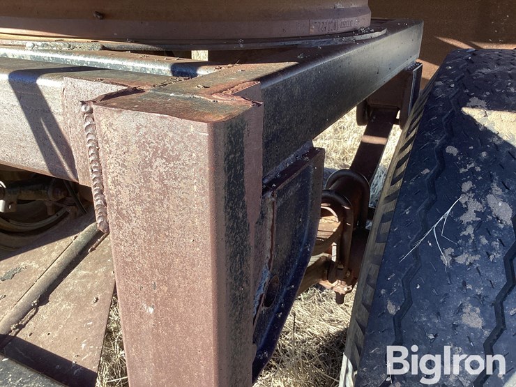 1979-target-20’-pup-grain-trailer-image-19