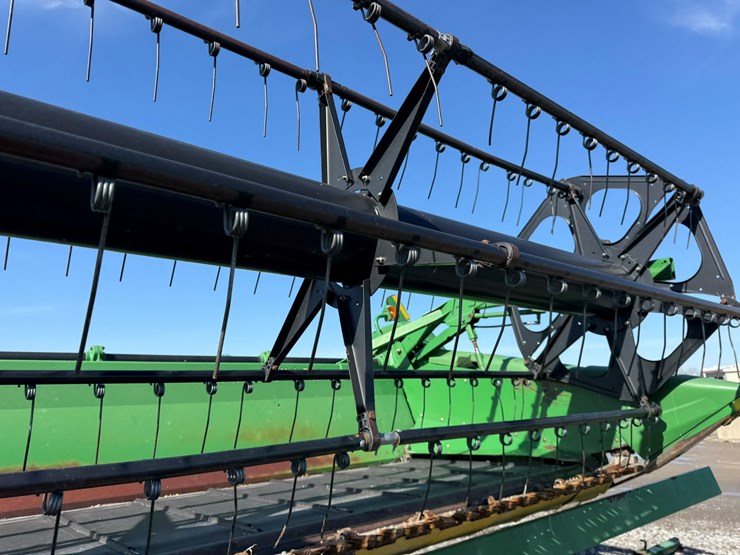 john-deere-630d-image-15