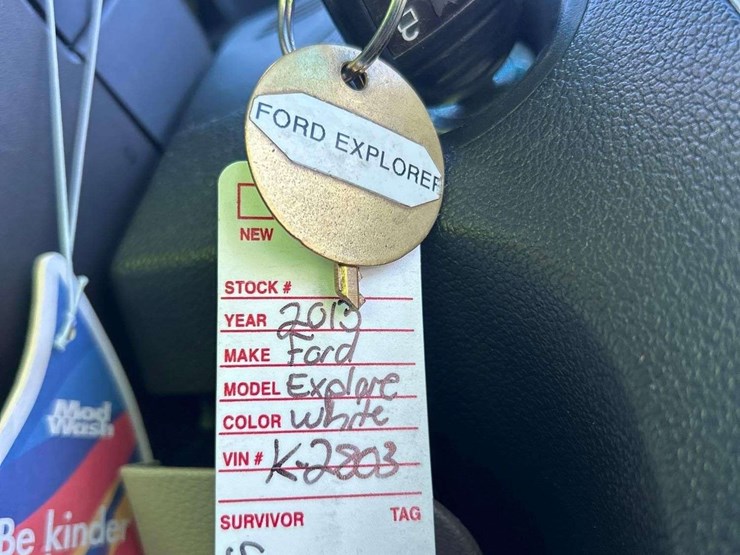 2013-ford-explorer-image-31