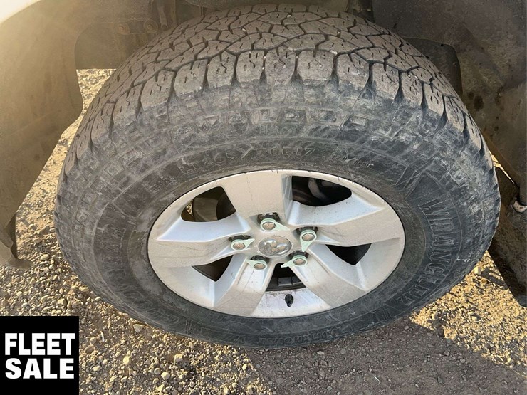 2015-dodge-1500-image-10