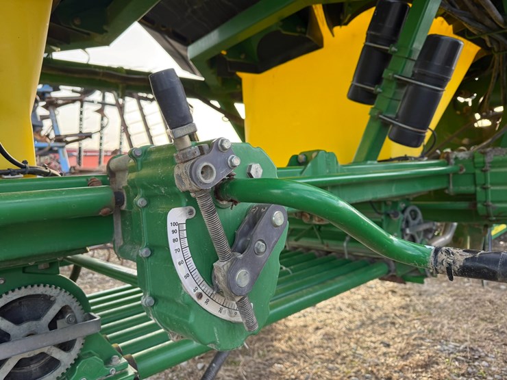 john-deere-1890-image-96