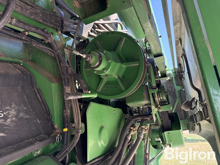 2010-john-deere-9770-sts-image-19