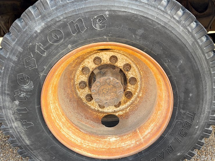 2008-international-durastar-4300-image-18