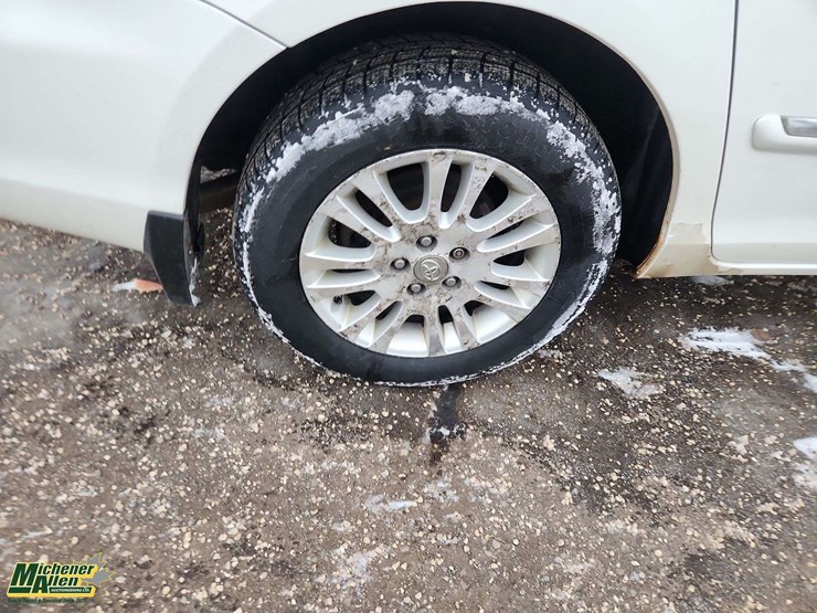 2009-toyota-sienna-image-10