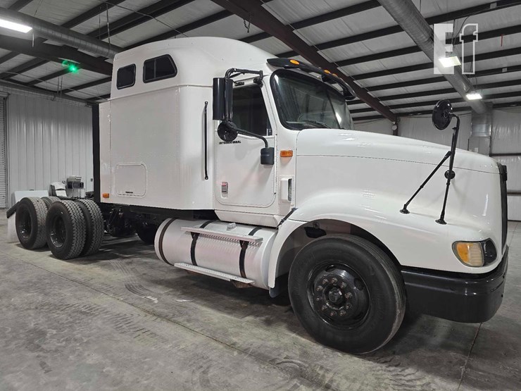 2005-international-9400-image-2