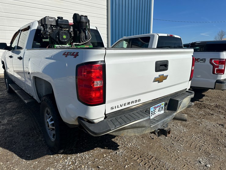 2019-chevrolet-2500-image-17