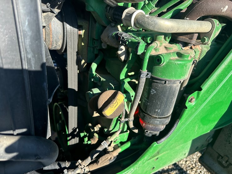 john-deere-6130r-image-34