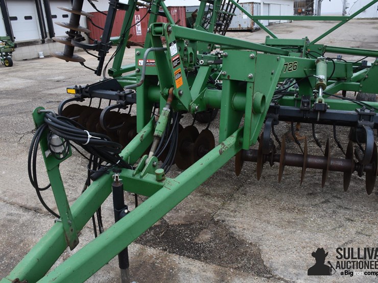 john-deere-726-image-11