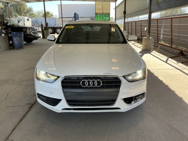 2013-audi-a4-sdn-image-3