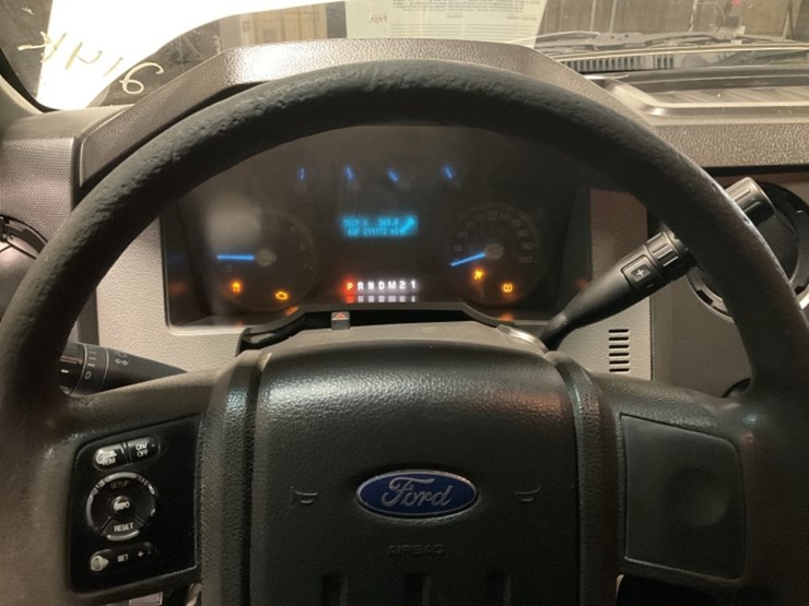 2016-ford-f250-image-13