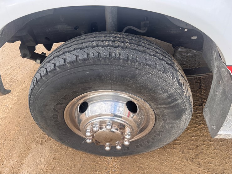 1997-ford-f450-image-21