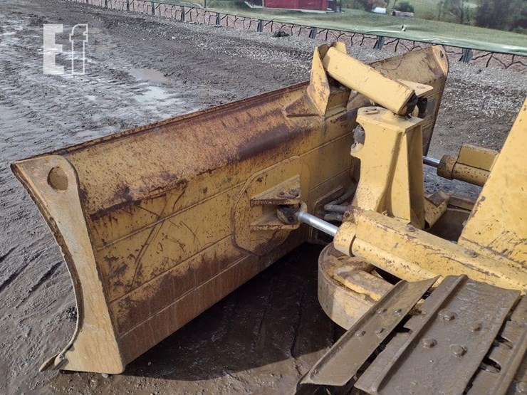 1998-caterpillar-d4c-xl-image-17