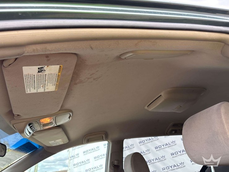 2005-toyota-sienna-image-15