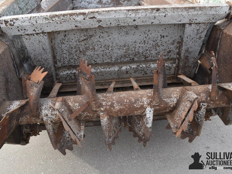 john-deere-660-image-17