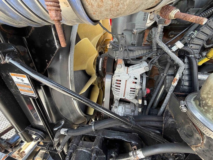 2016-peterbilt-579-image-23