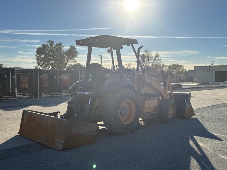 2016-case-570n-ep-image-3