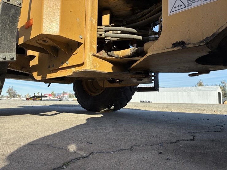 caterpillar-924g-image-16