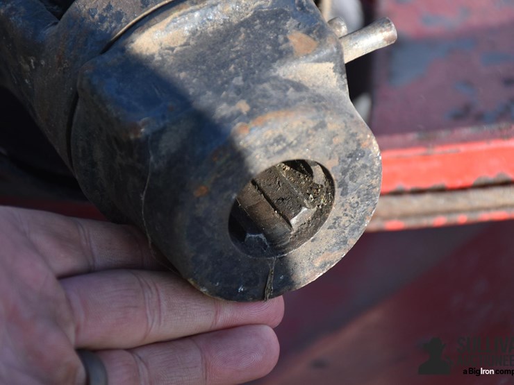 farm-king-960sb-snow-blower-image-17