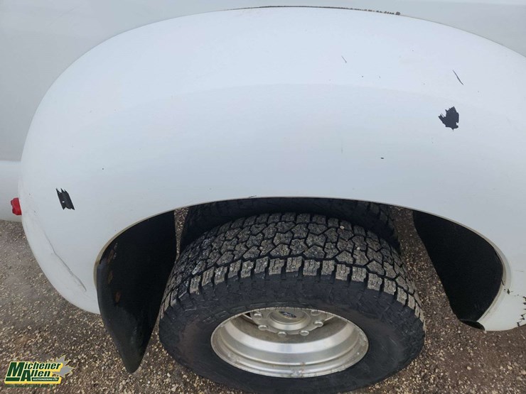 2015-ford-f350-image-33