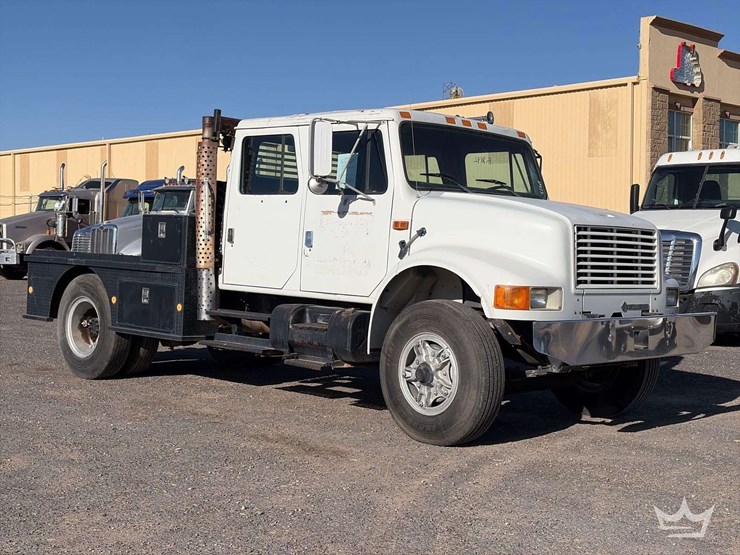 1993-international-4900-image-2